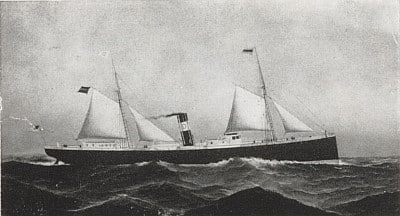 El "Caracas", primer buque de vapor de la Línea D Roja, sustituye como en un homenaje al bergantín El Caracas. Oleo fechado en 1865, propiedad de la Casa Boulton, Caracas